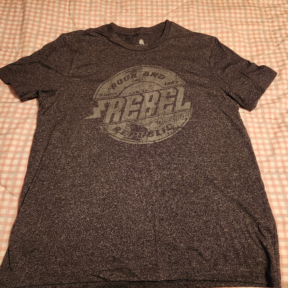 Rock & Republic tshirt